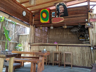 Cheap and Comfortable Restaurants in Nusa Lembongan
