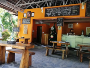 Cheap and Comfortable Restaurants in Nusa Lembongan